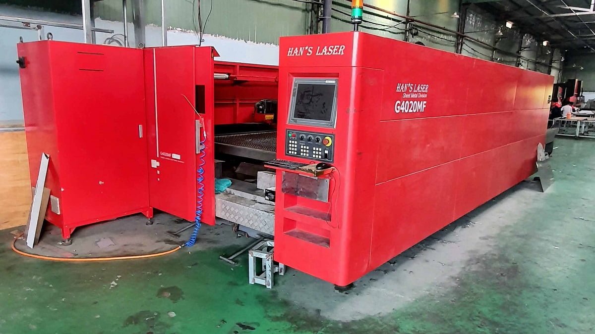 Máy cắt laser CNC inox sắt nhôm thép hiện đại