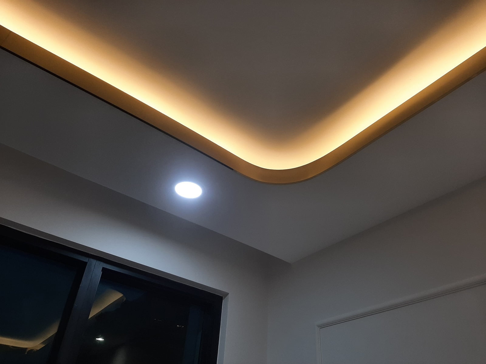 Nhận thi công nẹp inox trần thạch cao theo yêu cầu