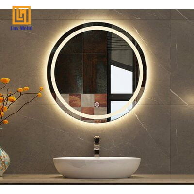 Lắp gương nhà tắm vừa trang trí tạo điểm nhấn vừa giúp che khuyết điểm