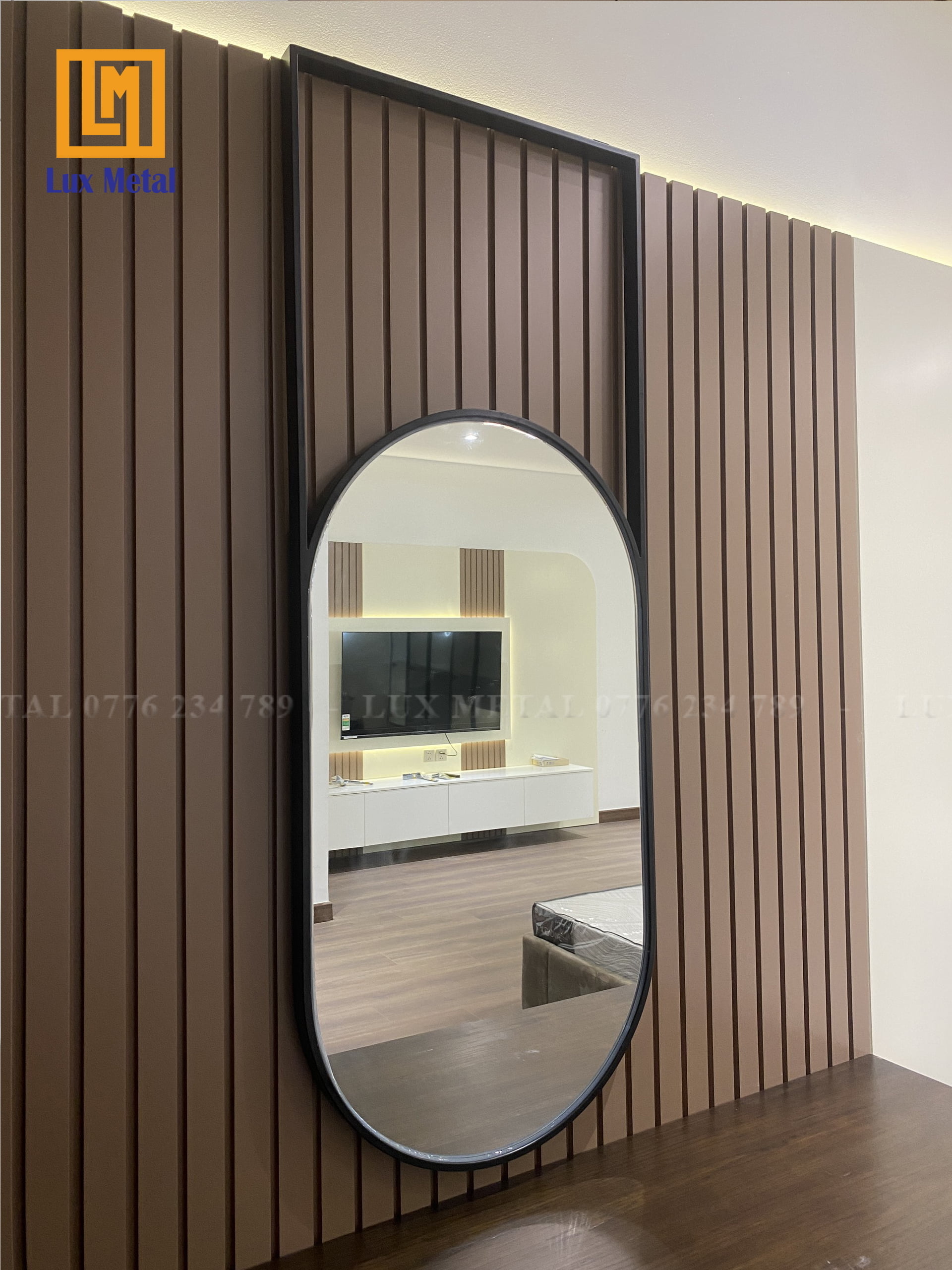 Gương soi toàn thân khung viền inox mạ vàng Gương viền inox đen cho bàn trang điểm
