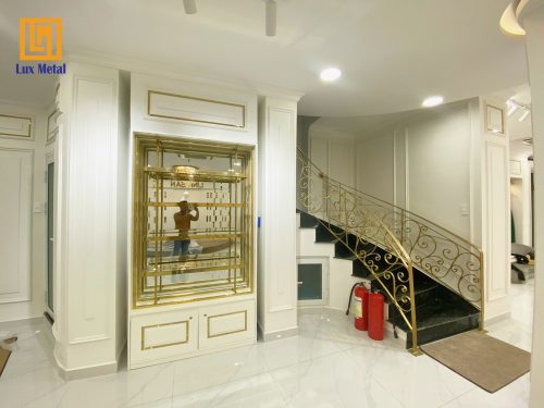 Tấm inox vàng gương - Hình ảnh 5